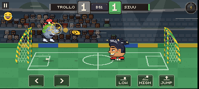 A match as the phone shows it: SIUU against TROLLO in a full stadium. SIUU scores with a fireball that throws TROLLO back into the net.